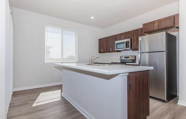 1 bed, 1 bath, 810 sqft, $1,215