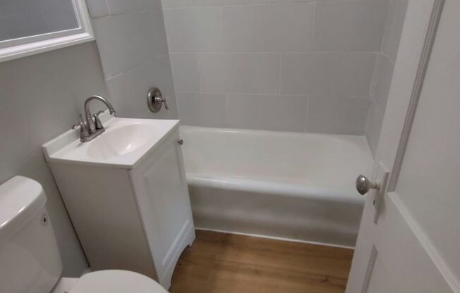 Studio, 1 bath, $795, Unit 315