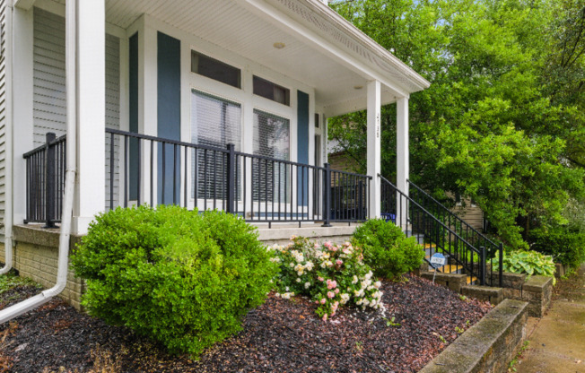 2138 W 41 ST