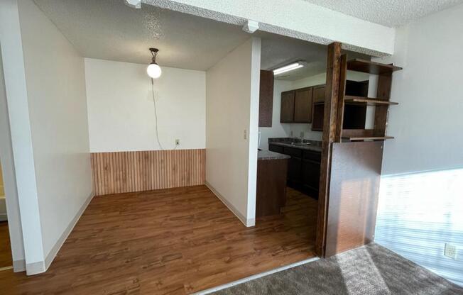 2 beds, 2 baths, 775 sqft, $800