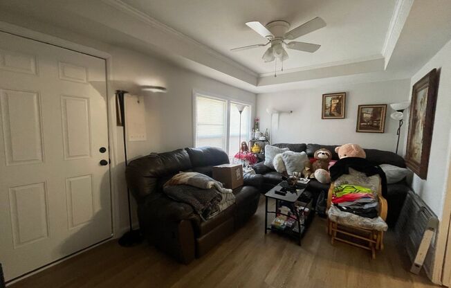 NEWLY RENOVATED COTTAGE!