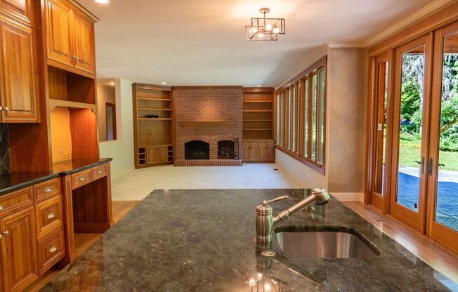 4bd/3.75ba Woodinville Home