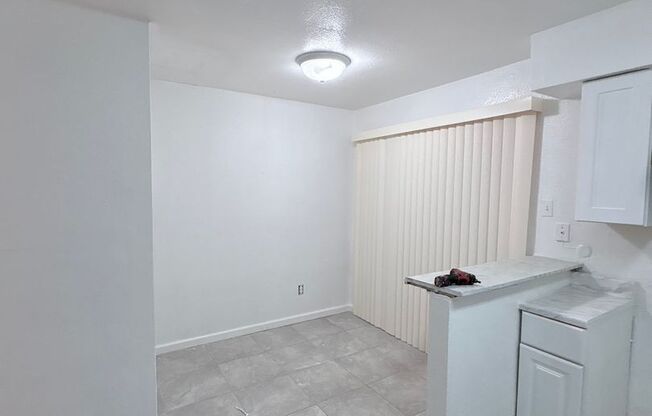 2 beds, 1.5 baths, $900, Unit # 1615