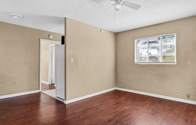 1 bed/1 bath second floor apartment available in North St Pete!