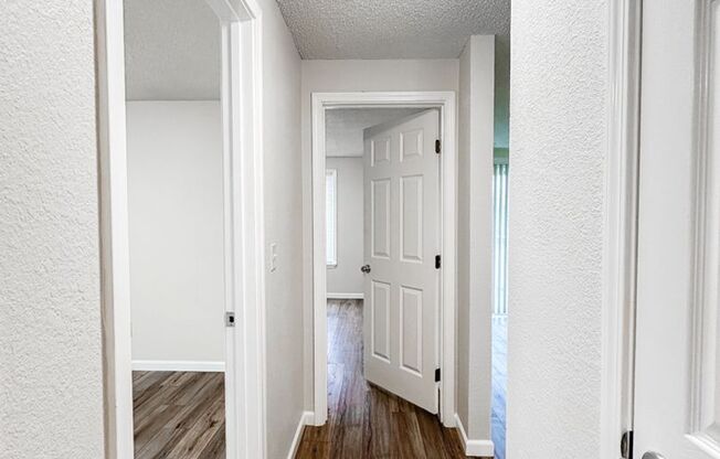 2 beds, 2 baths, 1,096 sqft, $1,525, Unit 1877A