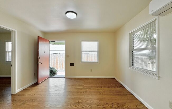 MIDTOWN Comfort and Privacy Awaits, Garage Included 2615 E Street