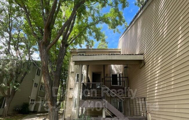 2351 ROUNDHOUSE RD