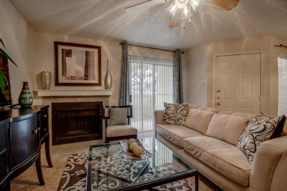 view of model apartment at Shiloh Oaks in Garland, TX