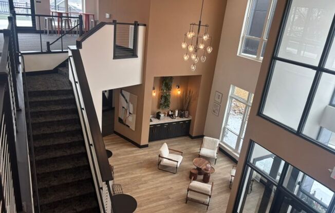 1 bed, 1 bath, 821 sqft, $1,685, Unit 10025-108