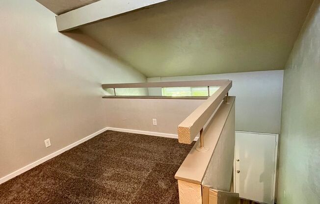 (OLV1)  1 Bedroom Loft!