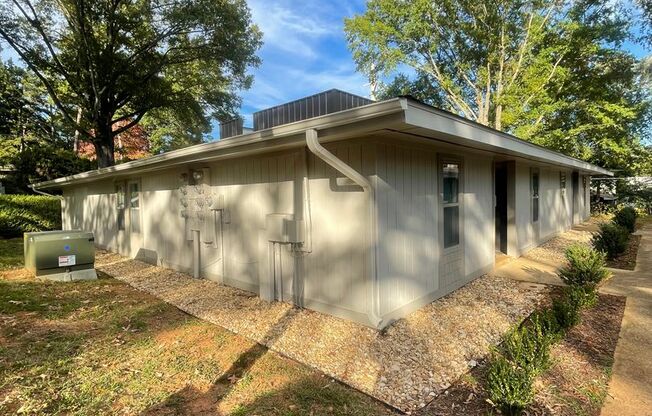1400 Gorman Street ~ Remodeled 1 Bedroom Apartment Near NCSU ~ Water Included!