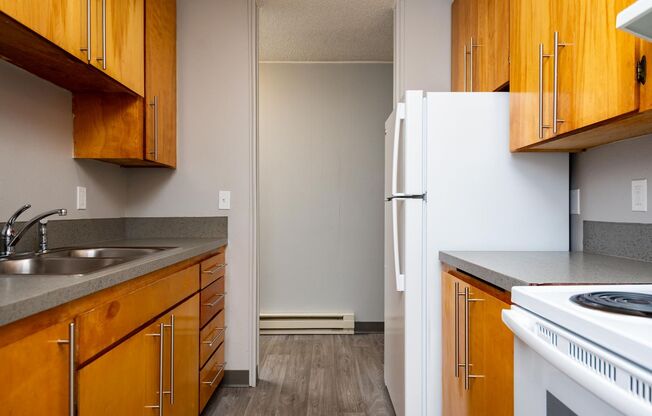 1 bed, 1 bath, 550 sqft, $1,395, Unit A04