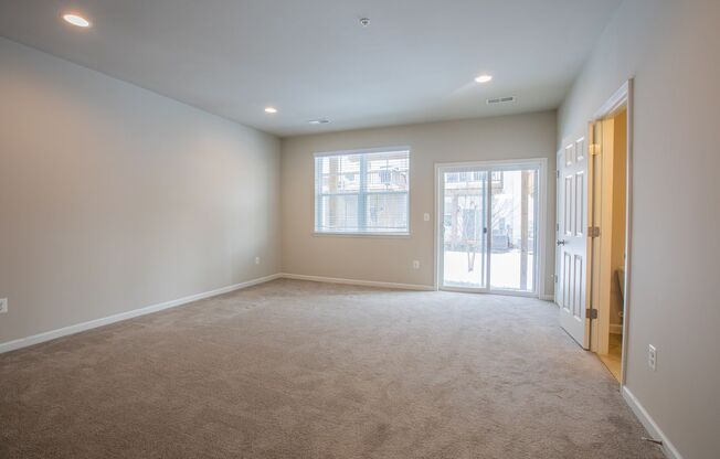 Amazing 3 BR/2 Full BA & 2 Half BA Townhome in Glen Burnie!