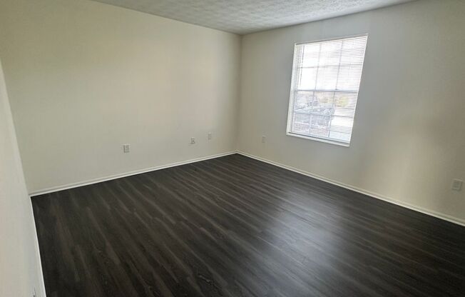 1 bed, 1 bath, $1,100, Unit # 37