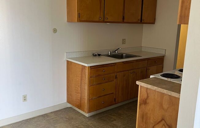 1 bed, 1 bath, $2,300, Unit 210
