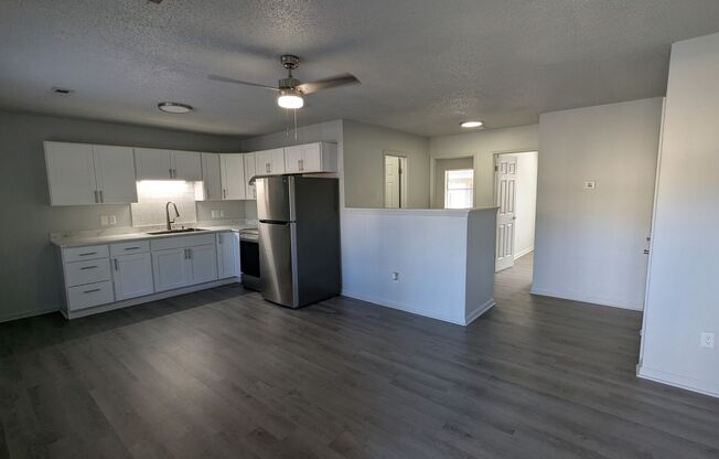 2 beds, 1 bath, 855 sqft, $1,049, Unit 3366-07