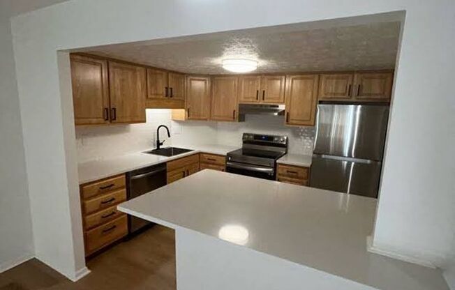 1 bed, 1 bath, 720 sqft, $1,175, Unit 809