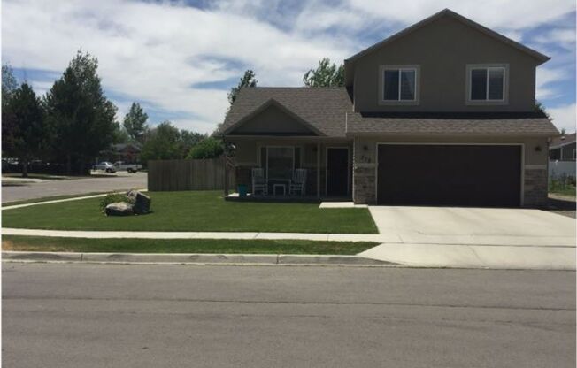 Corner lot with easy access to American Fork and Lehi