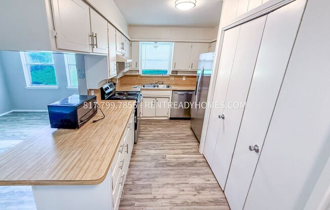 101 Matthew Dr