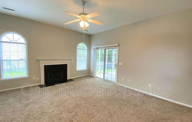 110 SUMMER TRCE DR