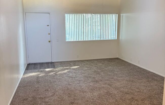 2 beds, 1 bath, $1,200, Unit 47