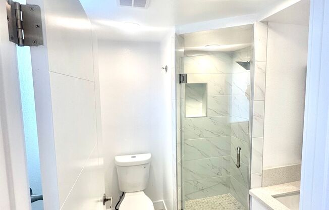 1543 W. 37th Pl Los Angeles, CA 90018