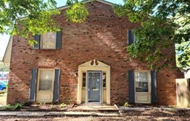 3 BR 2.5 BA Townhouse