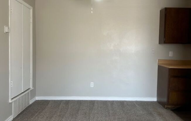 1 bed, 1 bath, 712 sqft, $629, Unit 230