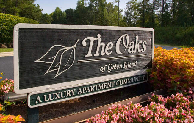 the oaks enterance