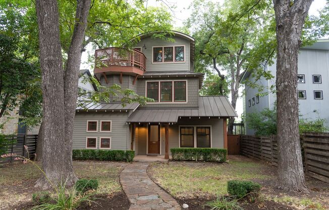 Bouldin Creek Neighborhood - Prime Location - 3/2.5!