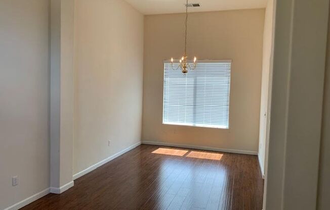 Five Bedroom Home In gated Serrano
