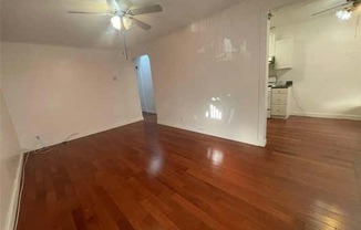 3 beds, 1 bath, 1,000 sqft, $2,800