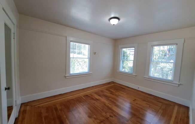 2 beds, 1 bath, $3,600