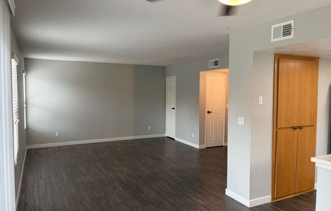 2 beds, 2 baths, 986 sqft, $2,750, Unit 698