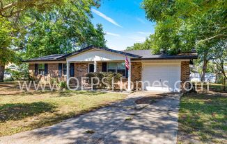 3 beds, 2 baths, $2,300