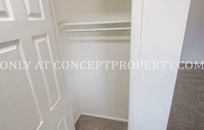 2 beds, 1 bath, 930 sqft, $1,299, Unit 59