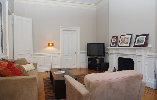119 MARLBOROUGH ST