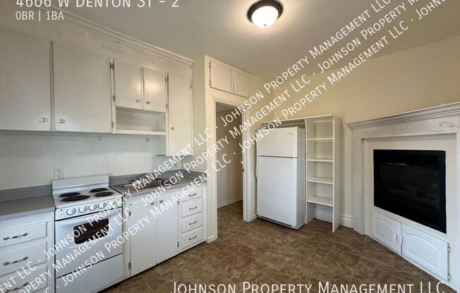 4606 W DENTON ST