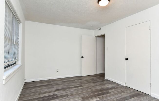 2 beds, 1 bath, 800 sqft, $850, Unit 116 C