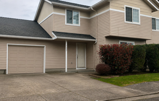 Perry/Della Duplex #14390