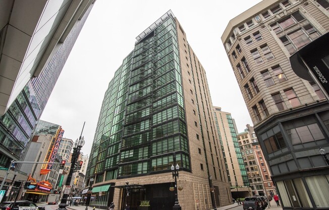 1 bed, 1 bath, 855 sqft, $5,000, Unit 6F