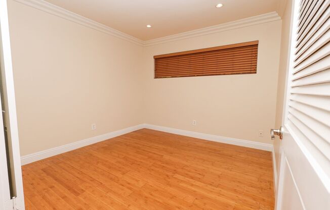 2 beds, 1.5 baths, 994 sqft, $3,995, Unit 17