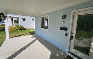 3 beds, 2 baths, $2,895