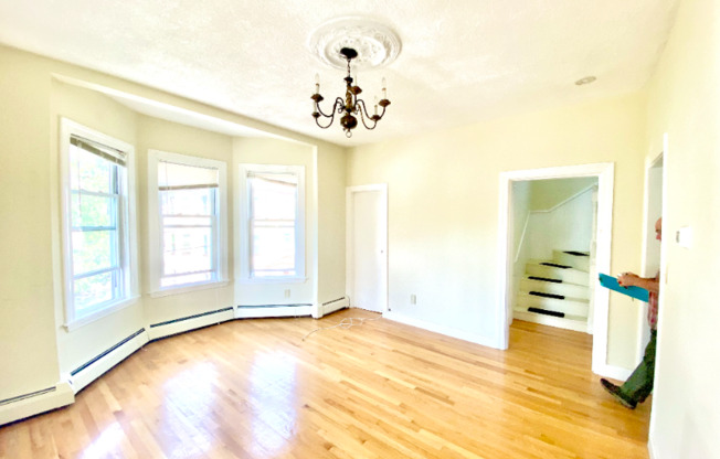56 MOZART ST