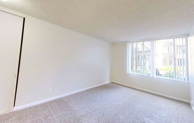 2 beds, 2 baths, 950 sqft, $3,200, Unit 104