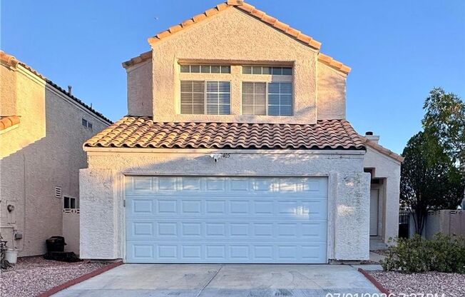 Beautiful Desert Shores Home with Remodeled Kitchen & Fireplace