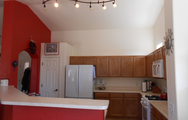 3 beds, 2 baths, $1,850