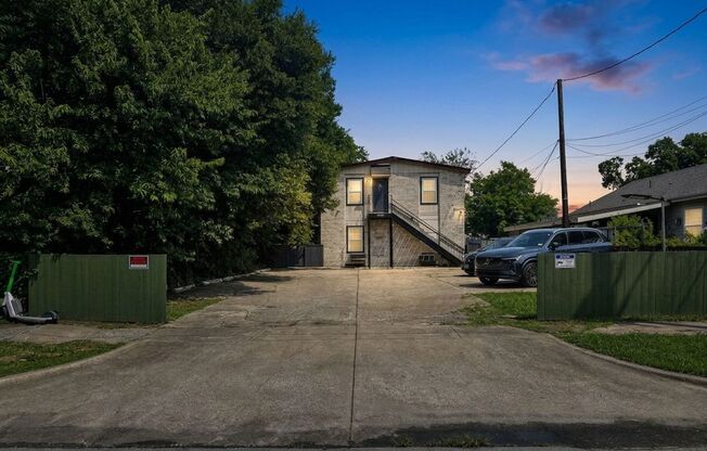 4614 GURLEY AVE
