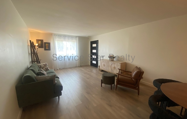 2121 W AVALON DR