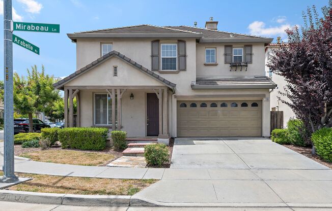 Spacious 3 Bedroom/2.5 Bath Home